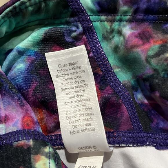 Athleta Floral Fade Sonar Capri Leggings Size X Small - Picture 3 of 7